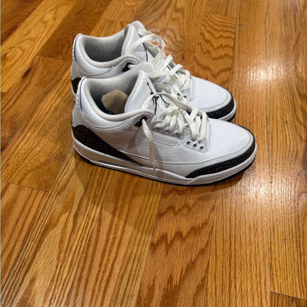 Jordan 3 Mocha